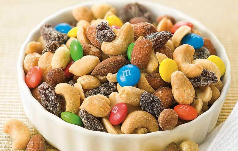 Trail mix with nuts